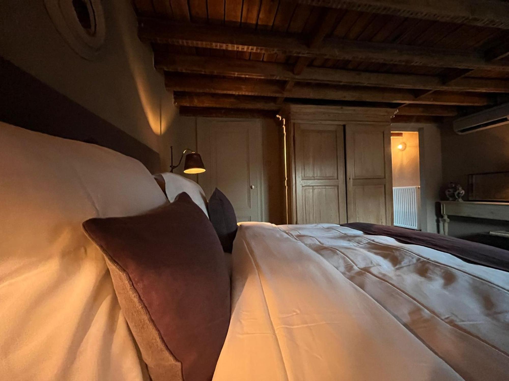 Guesthouse Nights By Morpheus Antwerp Luaran gambar