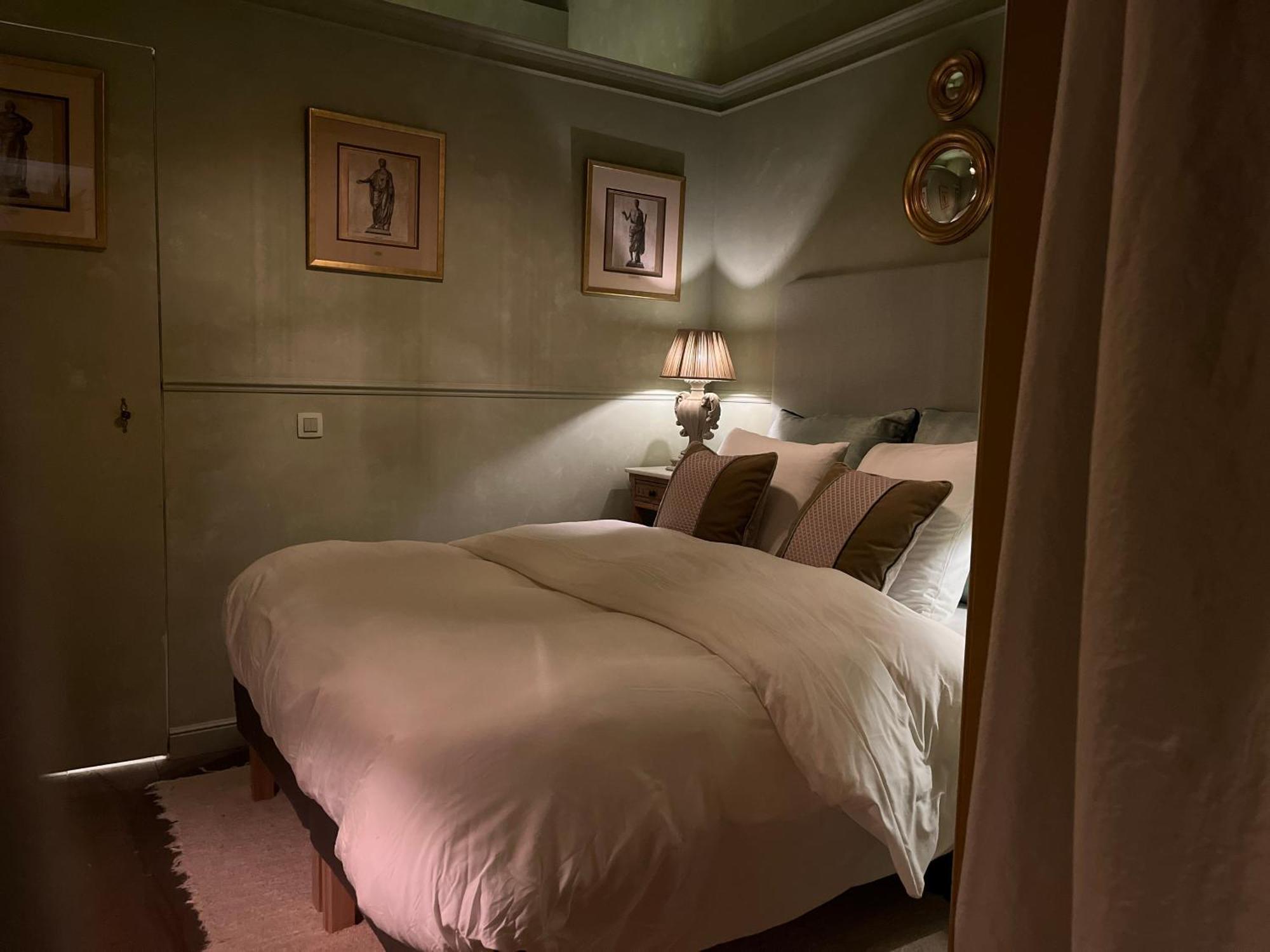 Guesthouse Nights By Morpheus Antwerp Luaran gambar